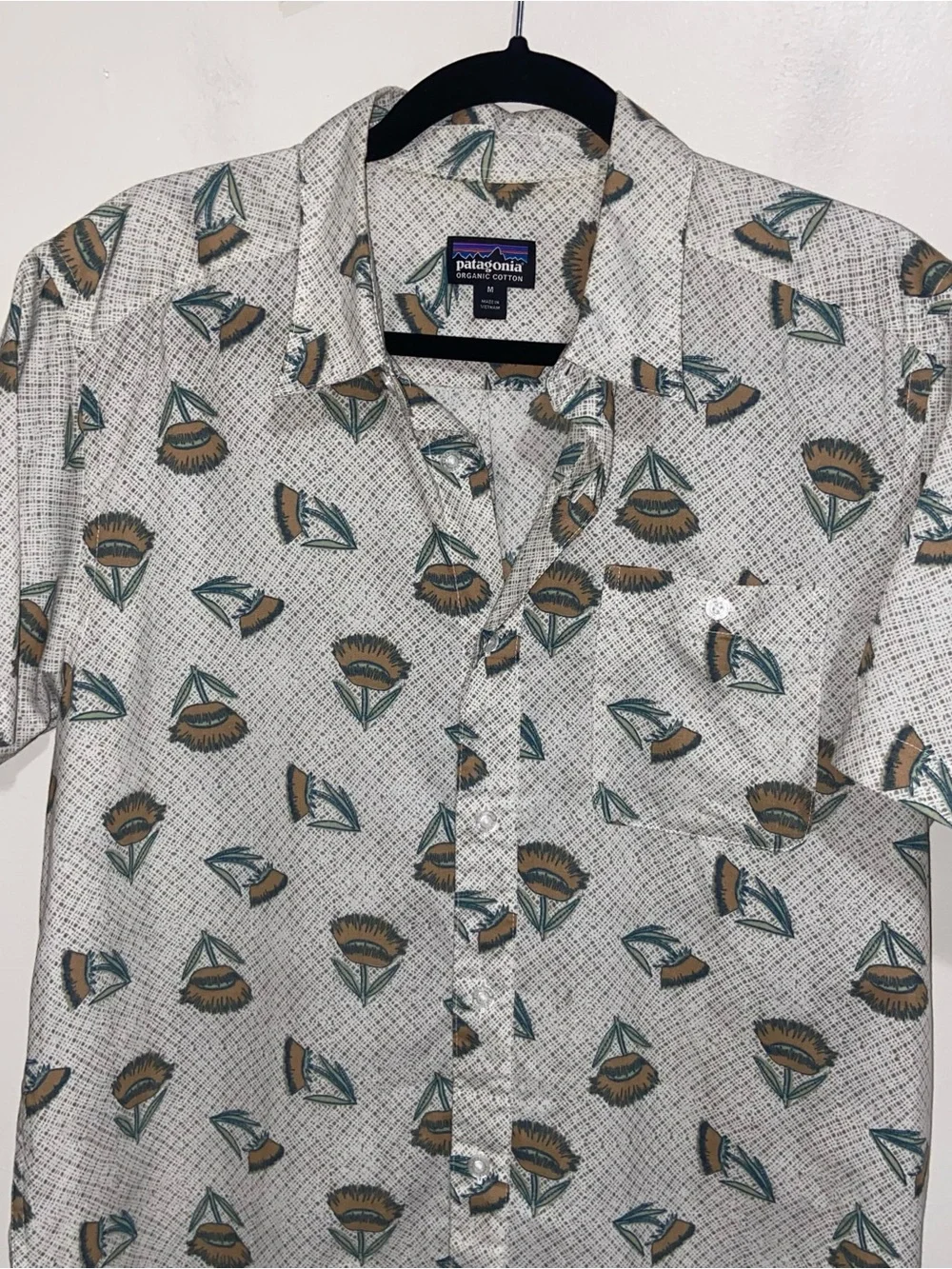Patagonia Shirt Mens Medium Summer Plant Wool White Go To Organic Cotton Button